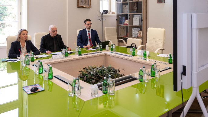 U romingu kao kod kuće